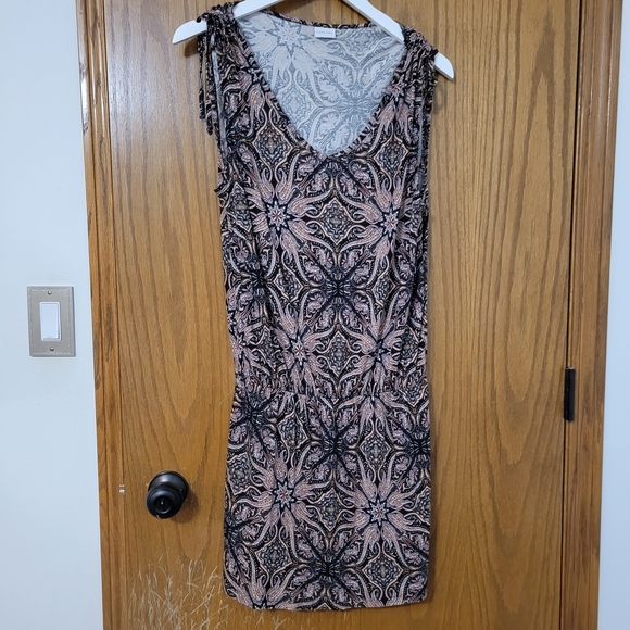 Casual Black and Pink Patterned Dress - Picture 1 of 5